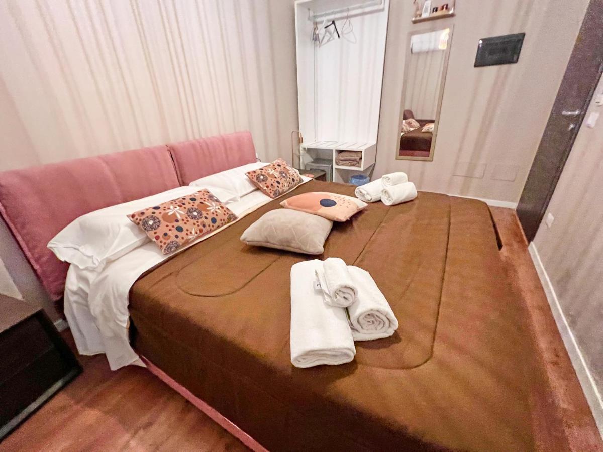 Residenza Del Castillo Палермо Екстериор снимка